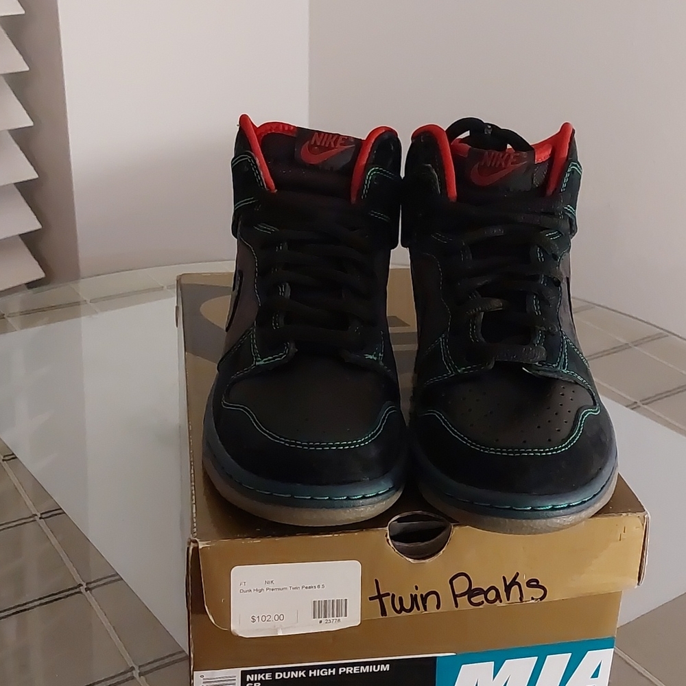 Nike dunk high premium